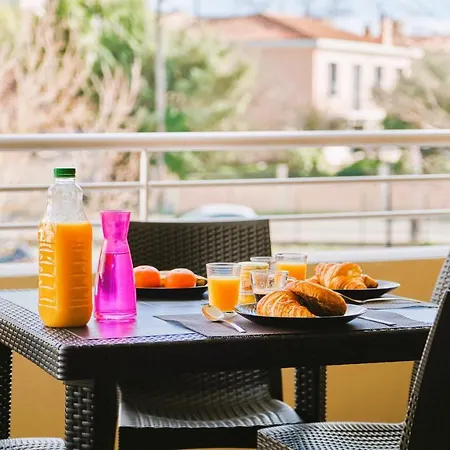 Tout Confort ! Calme, Climatisation, Piscine, Parking Gratuit, Grande Terrasse, Netflix, Wifi Carcassonne Exterior photo