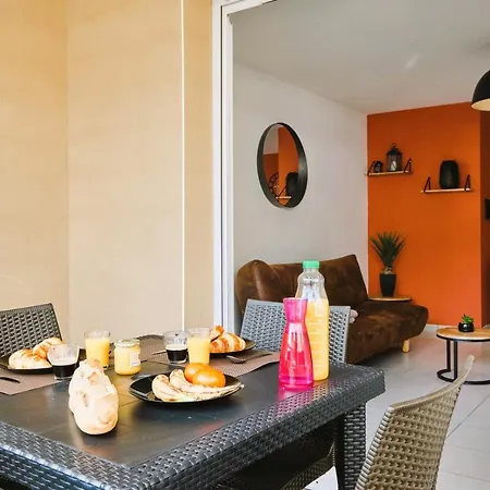 Tout Confort ! Calme, Climatisation, Piscine, Parking Gratuit, Grande Terrasse, Netflix, Wifi Carcassonne Exterior photo