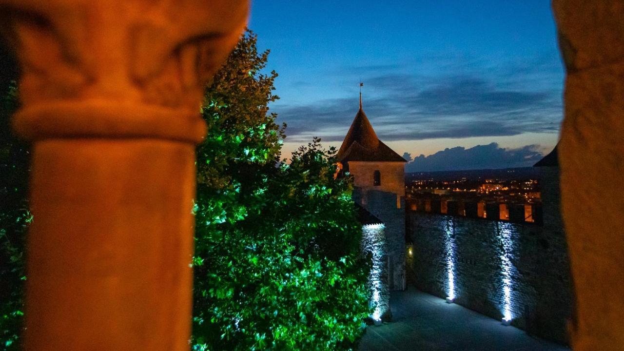 Confort ! Calme, Climatisation, Piscine, Parking Gratuit, Grande Terrasse, Netflix, Wifi Apartment Carcassonne