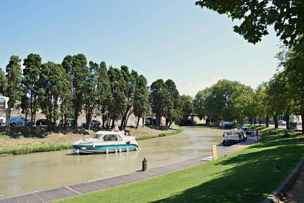 Confort ! Calme, Climatisation, Piscine, Parking Gratuit, Grande Terrasse, Netflix, Wifi Carcassonne